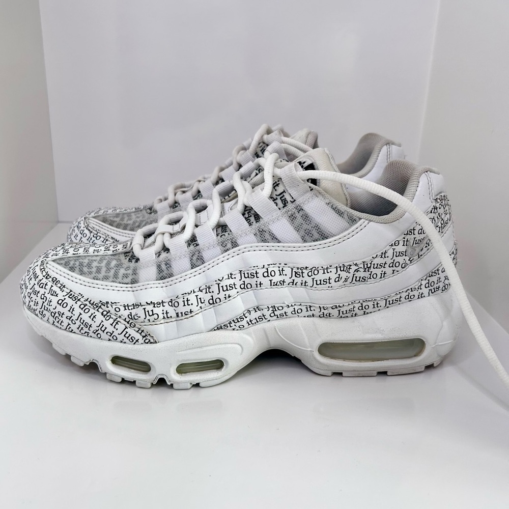 Nike Air Max Women's White Sneakers, Size 6.5, Preloved